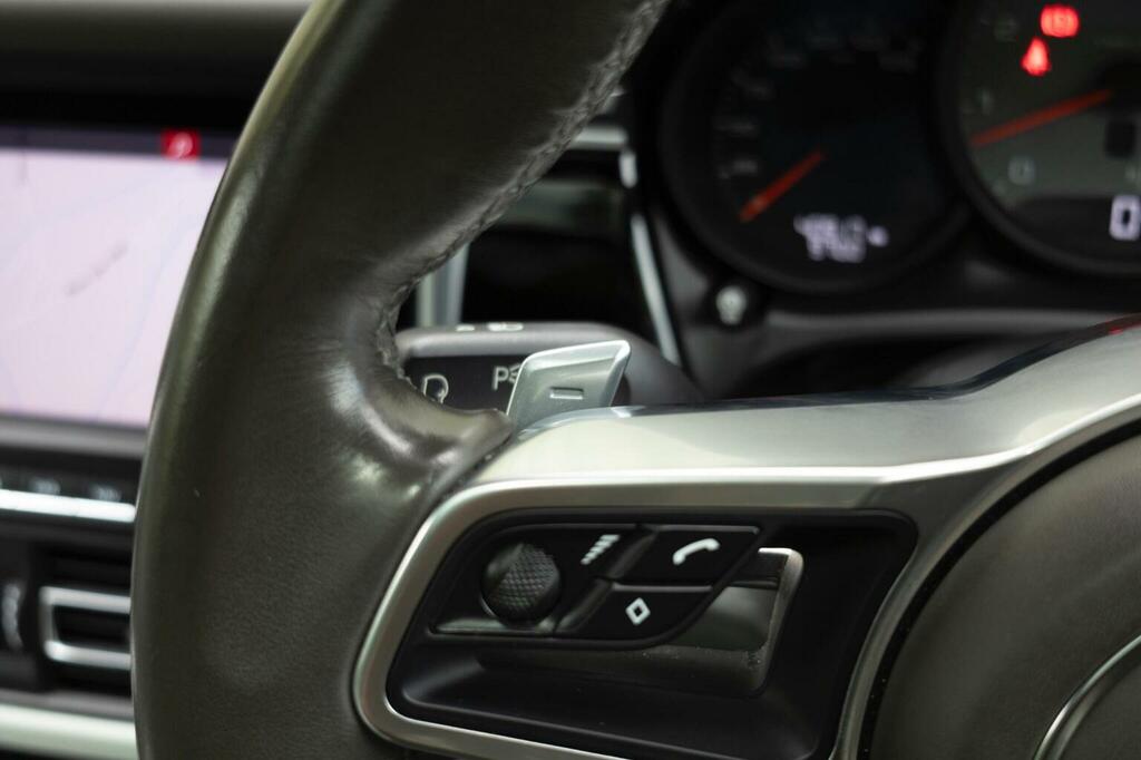 Porsche Macan Turbo Pdk  #133