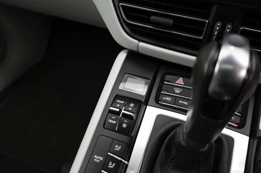 Porsche Macan Turbo Pdk  #29