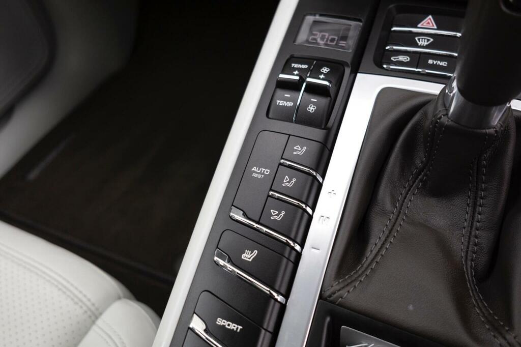 Porsche Macan Turbo Pdk  #110