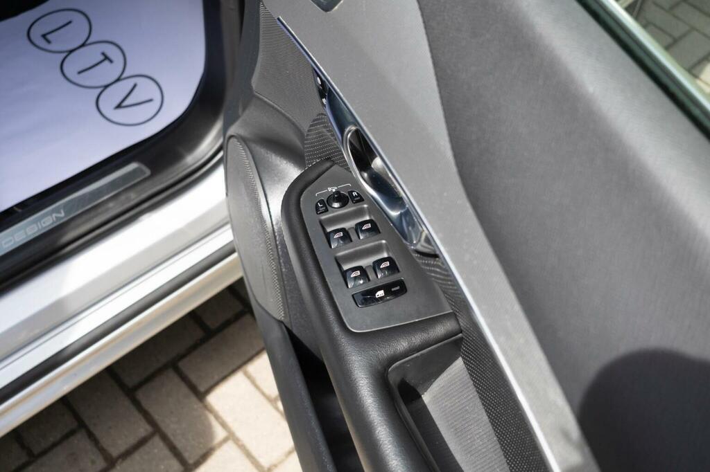 Volvo XC90 2.0 D5 Powerpulse R-design Suv 4Wd Grey #112