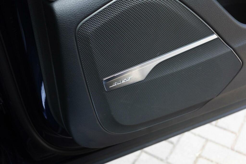 Audi SQ7 4L Vorsprung Black #121