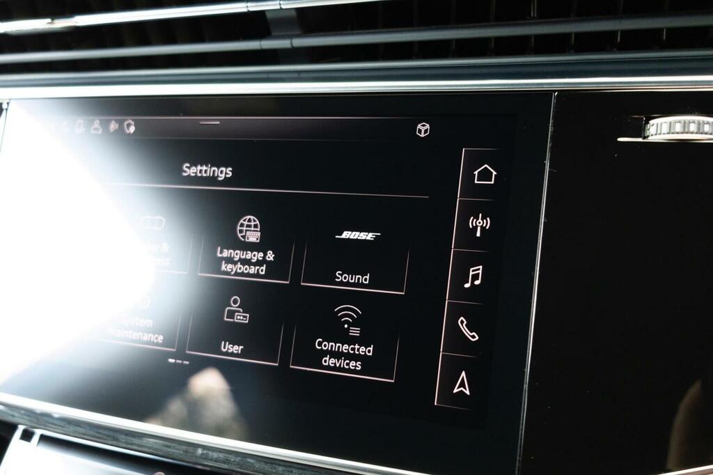 Audi SQ7 4L Vorsprung Black #120