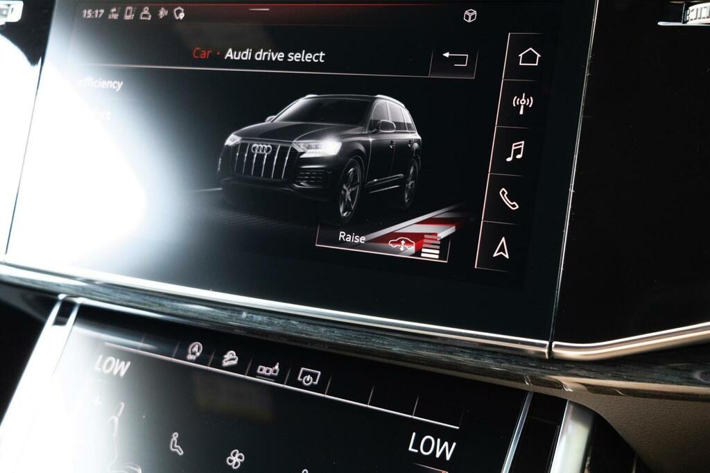 Audi SQ7 4L Vorsprung Black #103