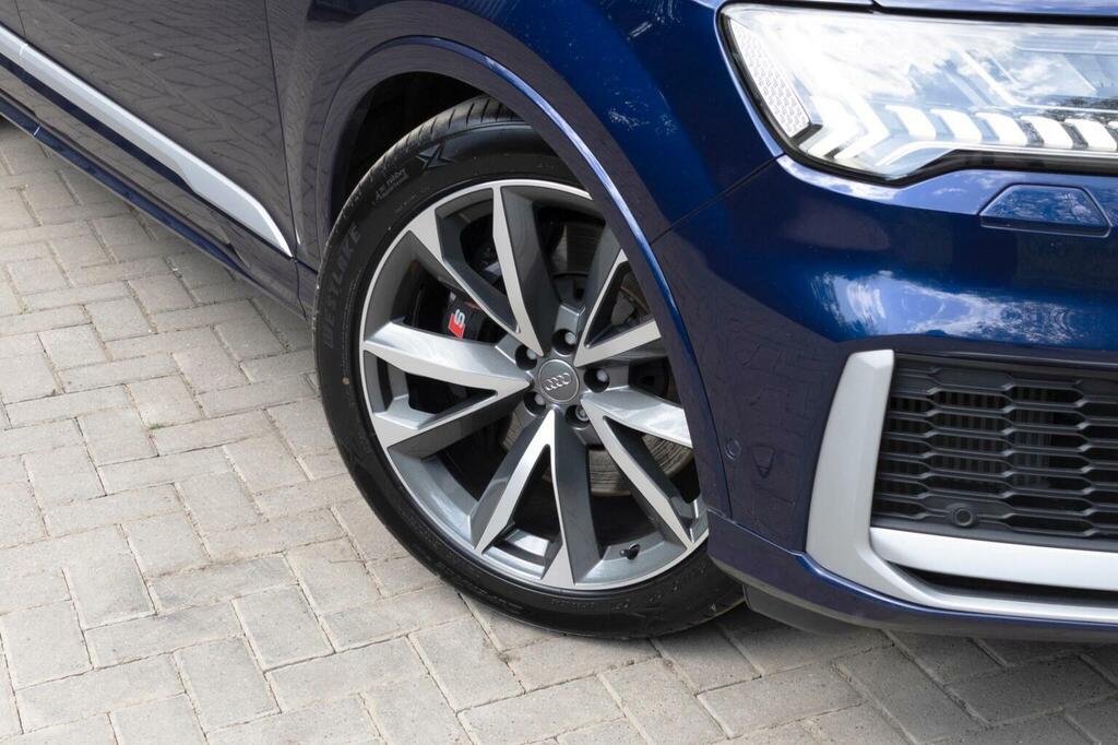 Audi SQ7 4L Vorsprung Black #70