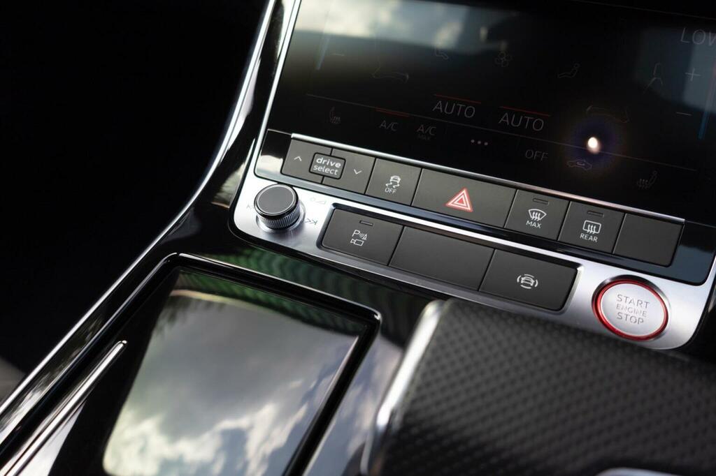 Audi SQ7 4L Vorsprung Black #27