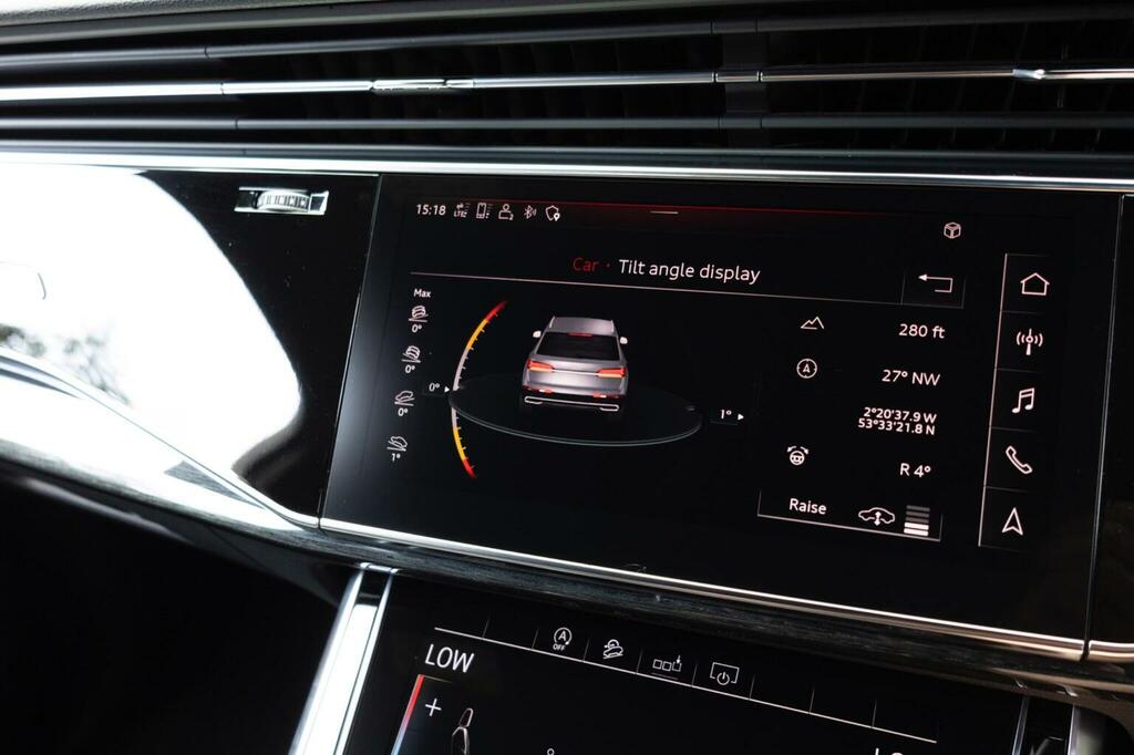 Audi SQ7 4L Vorsprung Black #51