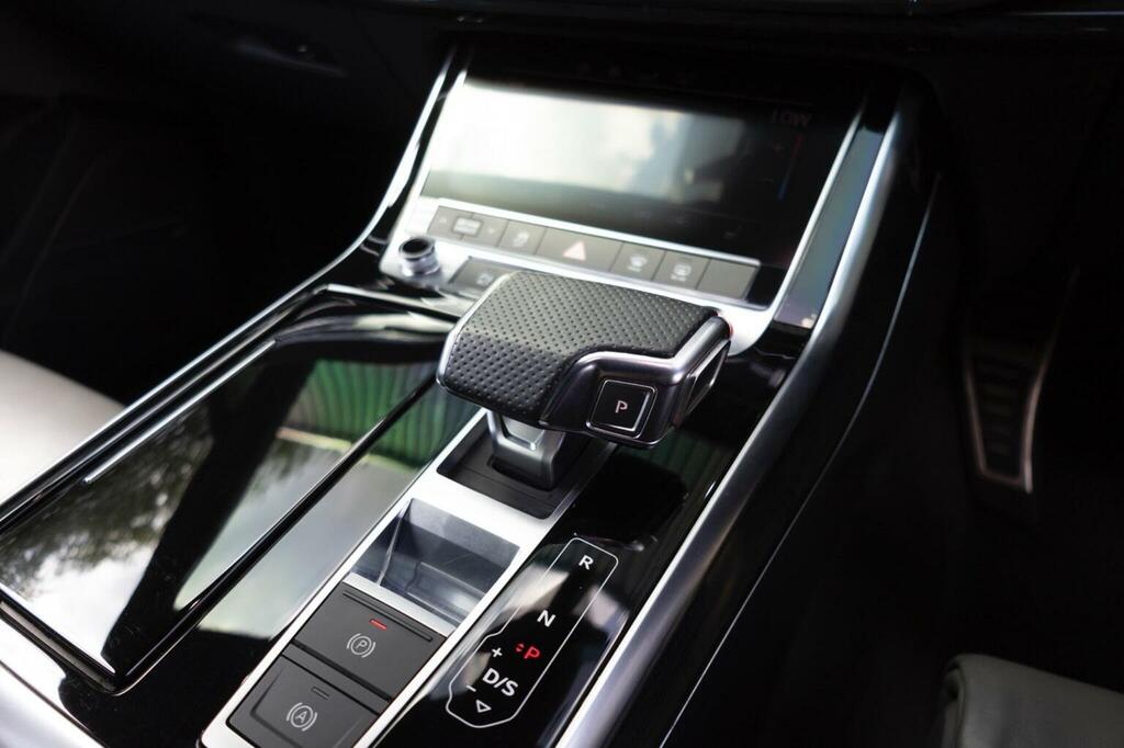 Audi SQ7 4L Vorsprung Black #98