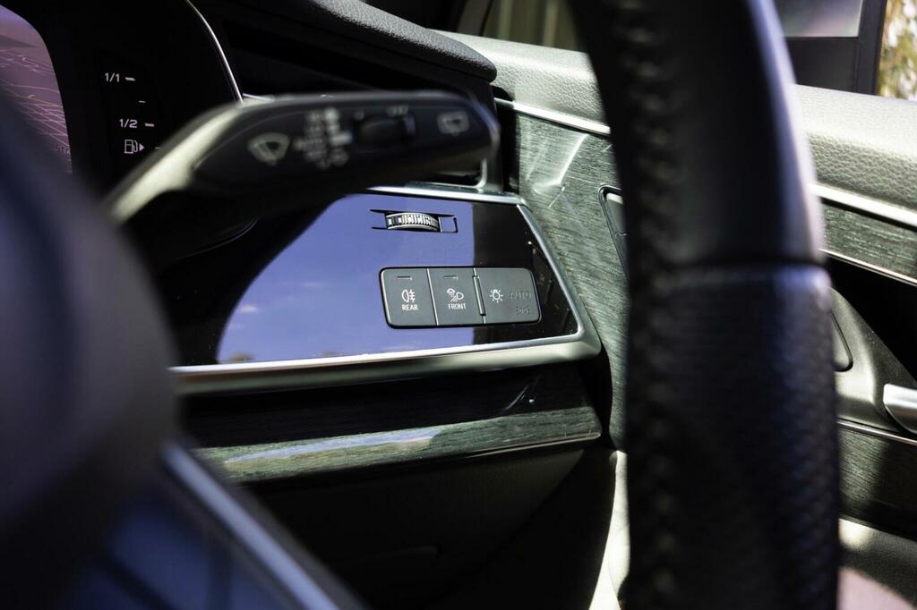 Audi SQ7 4L Vorsprung Black #130
