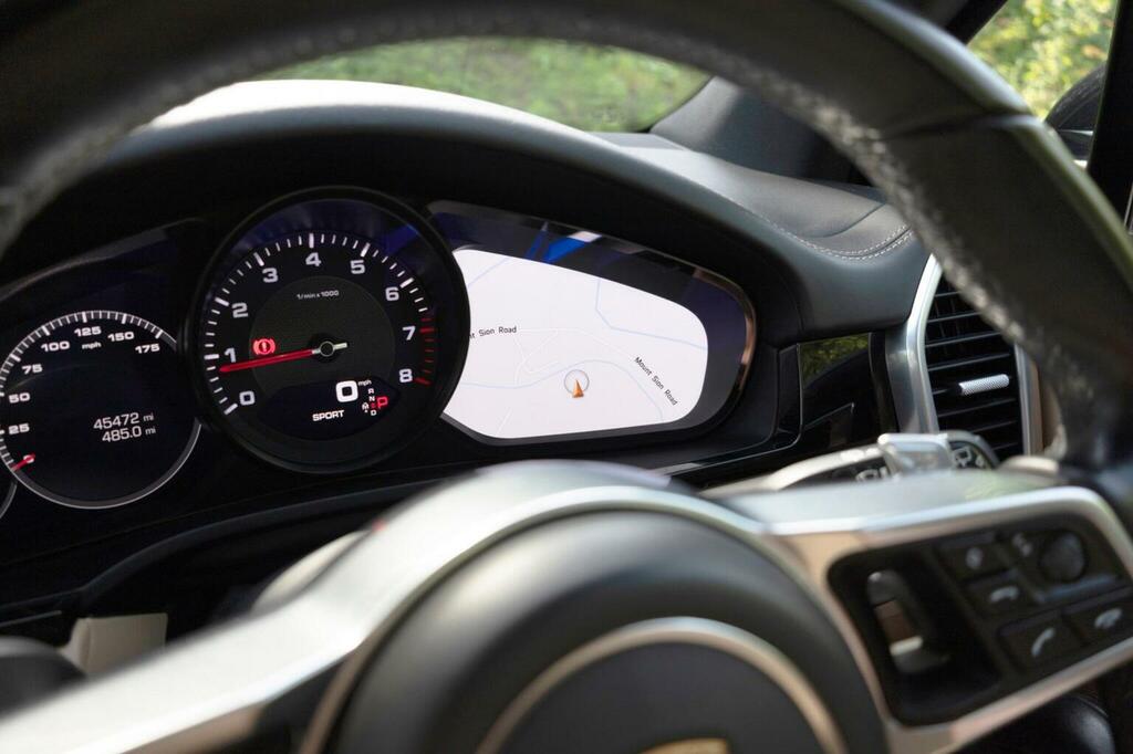 Porsche Cayenne Cayenne V8 T Black #110