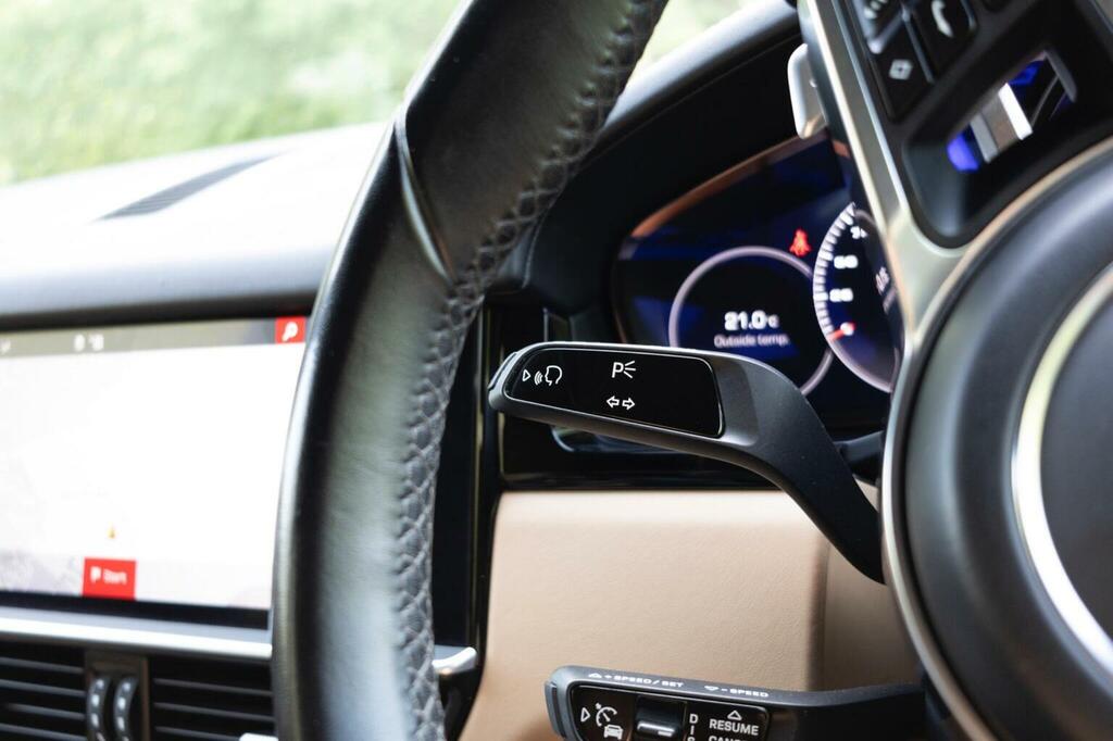 Porsche Cayenne Cayenne V8 T Black #46