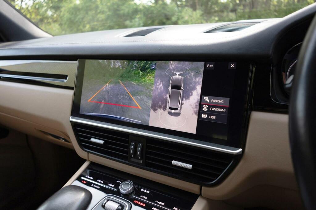 Porsche Cayenne Cayenne V8 T Black #106