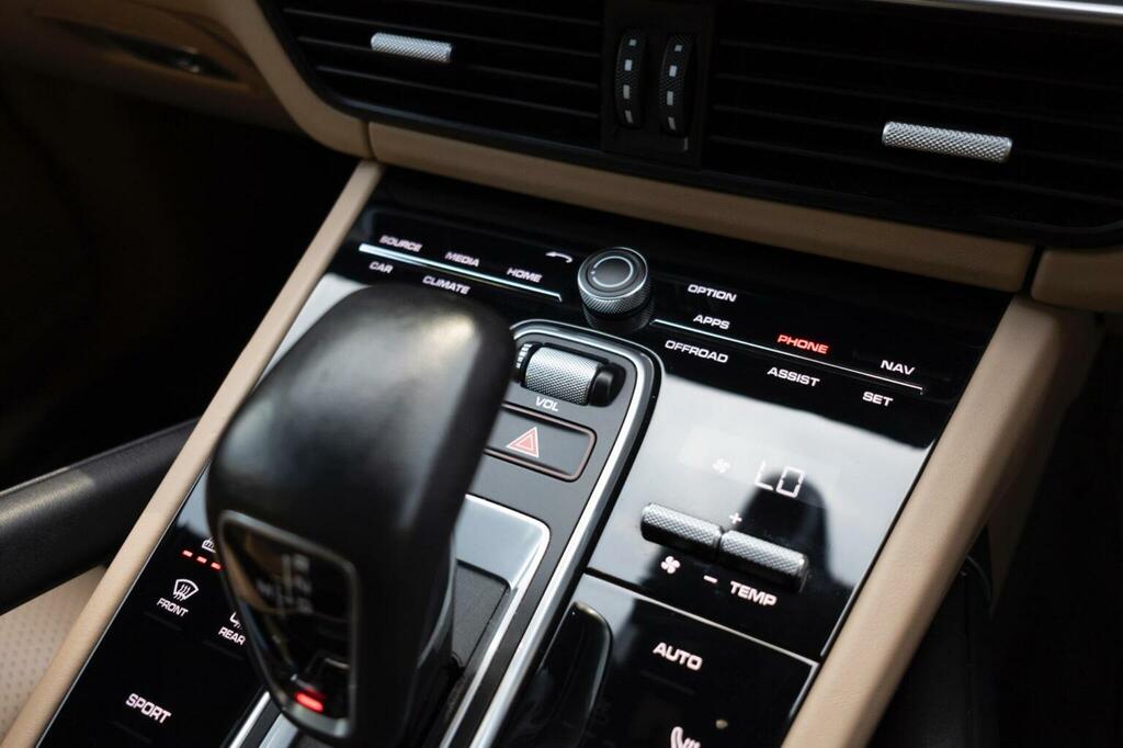 Porsche Cayenne Cayenne V8 T Black #28