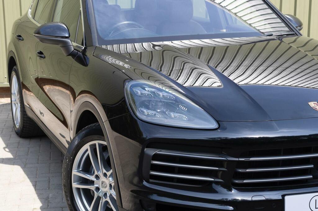Porsche Cayenne Cayenne V8 T Black #62