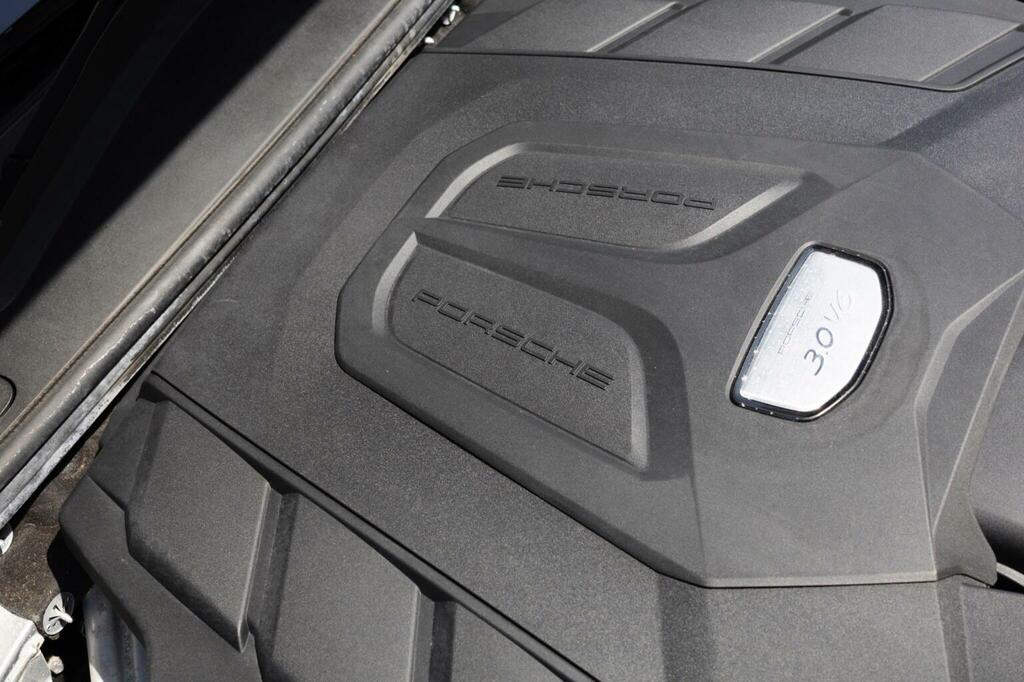 Porsche Cayenne Cayenne V8 T Black #11