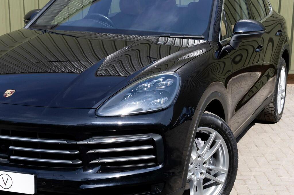 Porsche Cayenne Cayenne V8 T Black #136