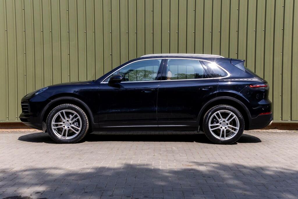 Porsche Cayenne 3.0T V6 Tiptronics 4Wd Euro 6 Ss Black #4