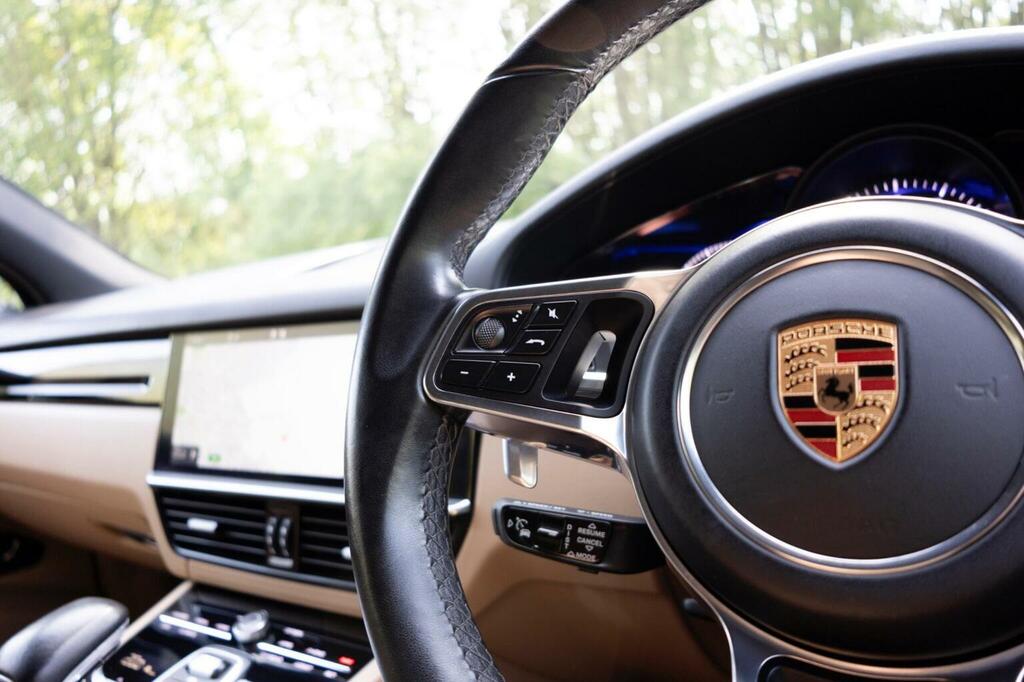 Porsche Cayenne Cayenne V8 T Black #41