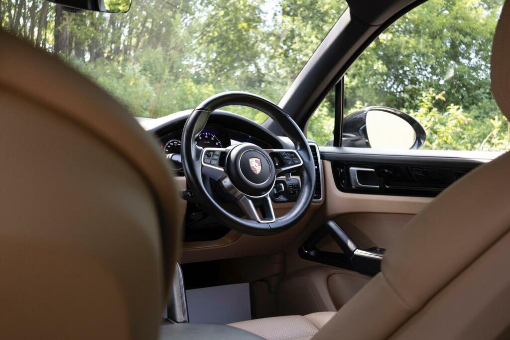 Porsche Cayenne Cayenne V8 T Black #124