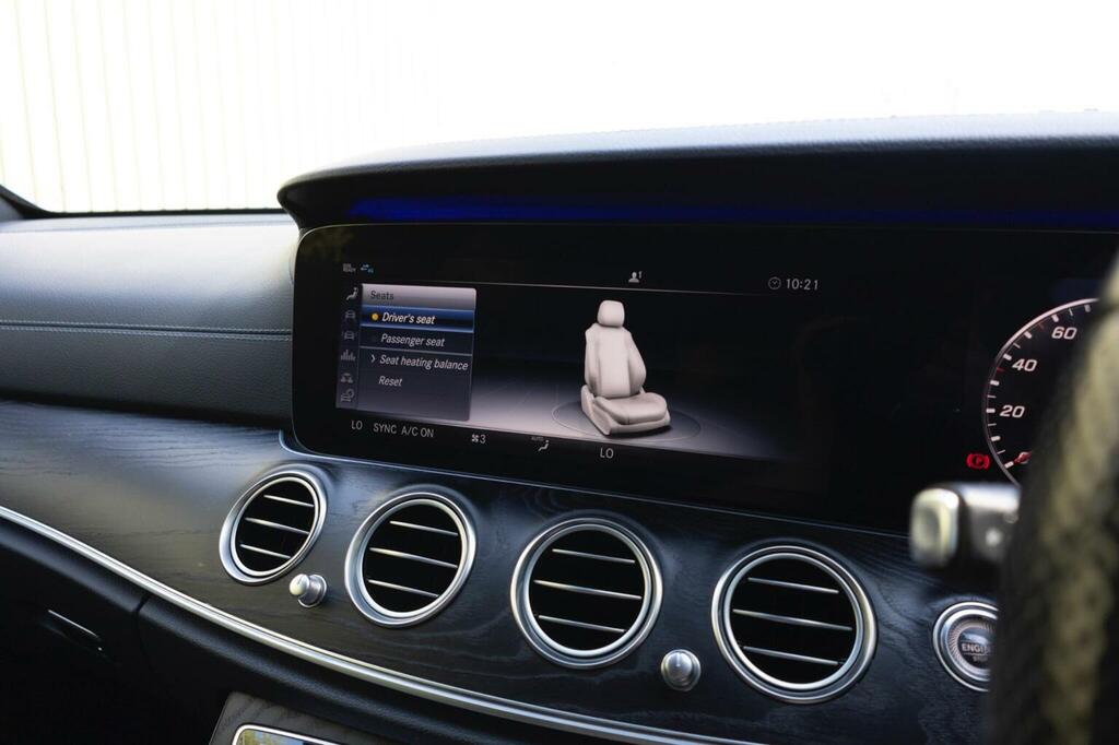 Mercedes-Benz E Class E350d Amg Line Edition Premium 9G-tronic Blue #32
