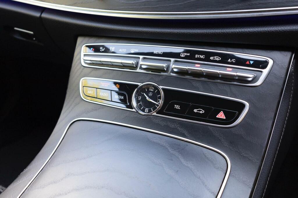 Mercedes-Benz E Class E350d Amg Line Edition Premium 9G-tronic Blue #129