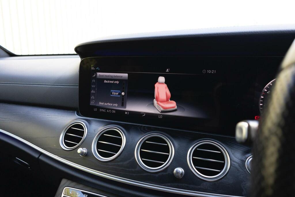 Mercedes-Benz E Class E350d Amg Line Edition Premium 9G-tronic Blue #30