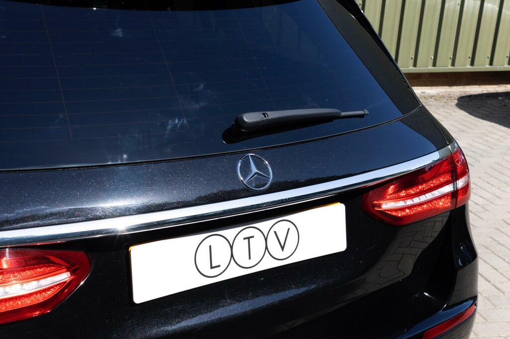 Mercedes-Benz E Class E350d Amg Line Edition Premium 9G-tronic Blue #140