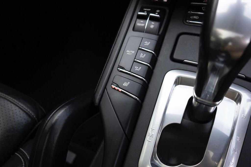 Porsche Cayenne 3.0 V6 E-hybrid Silver #31