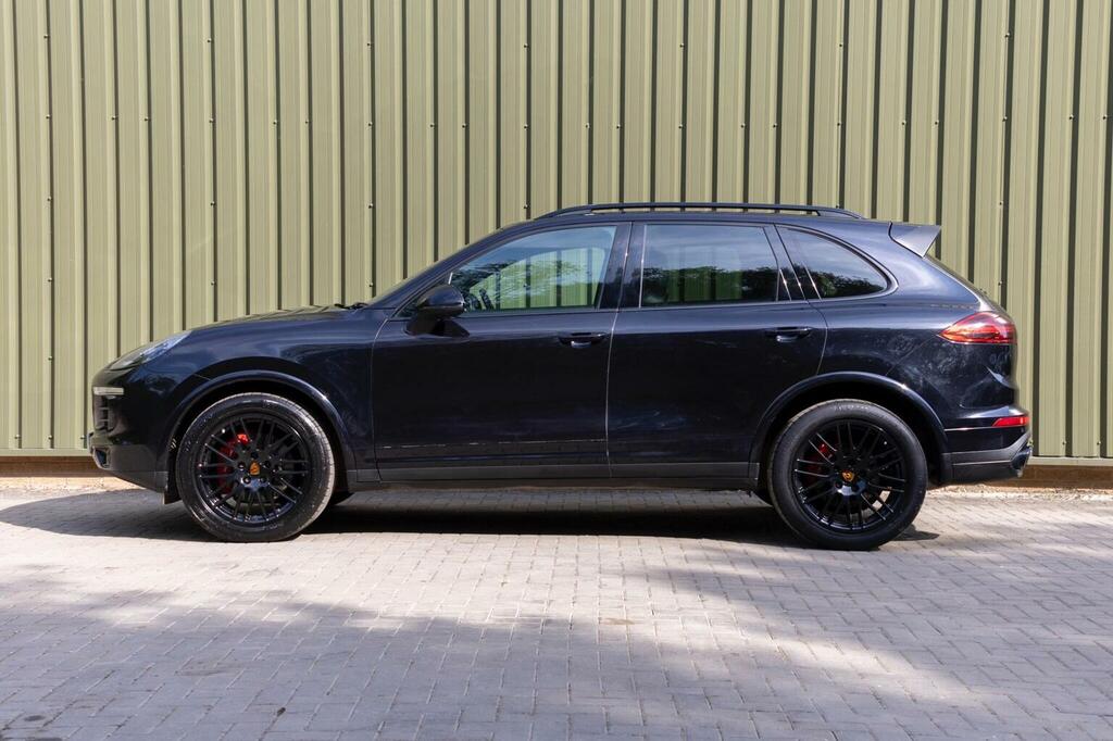Porsche Cayenne 3.0 V6 E-hybrid Silver #84