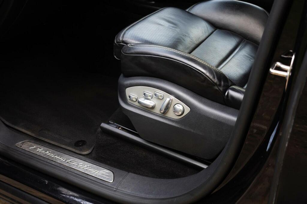 Porsche Cayenne 3.0 V6 E-hybrid Silver #32