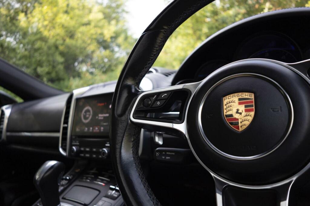 Porsche Cayenne 3.0 V6 E-hybrid Silver #131