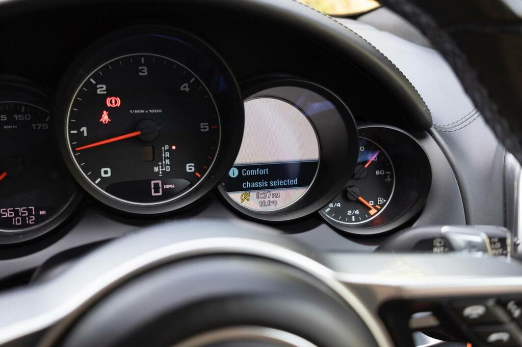 Porsche Cayenne 3.0 V6 E-hybrid Silver #30