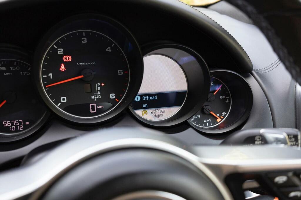 Porsche Cayenne 3.0 V6 E-hybrid Silver #102
