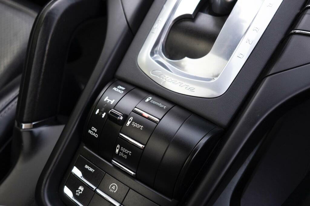 Porsche Cayenne 3.0 V6 E-hybrid Silver #109