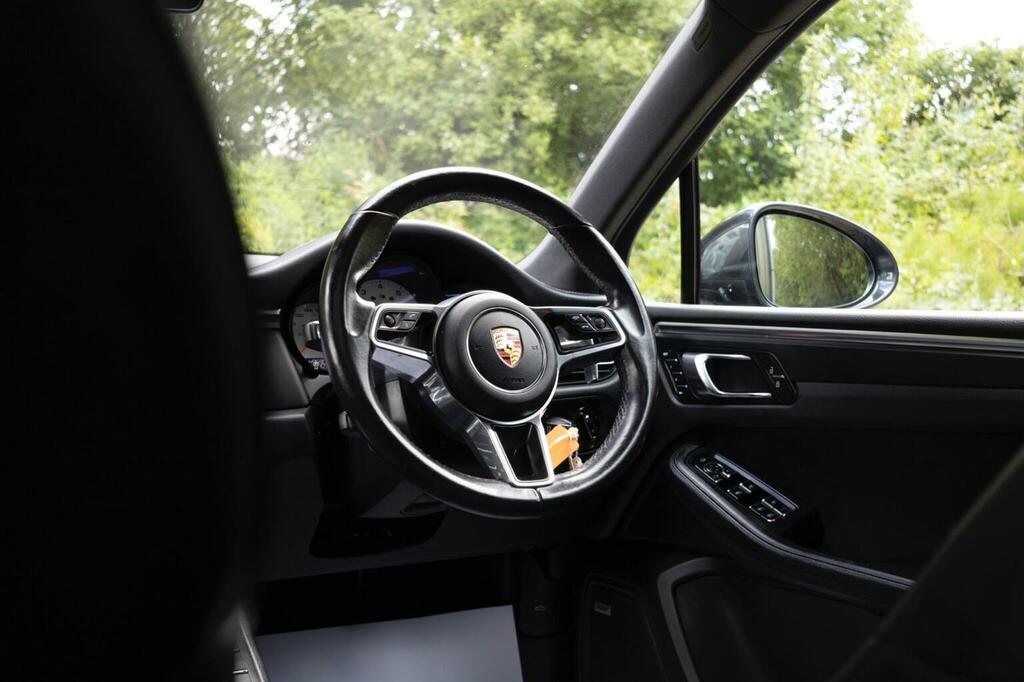 Porsche Macan 2L Null Grey #46