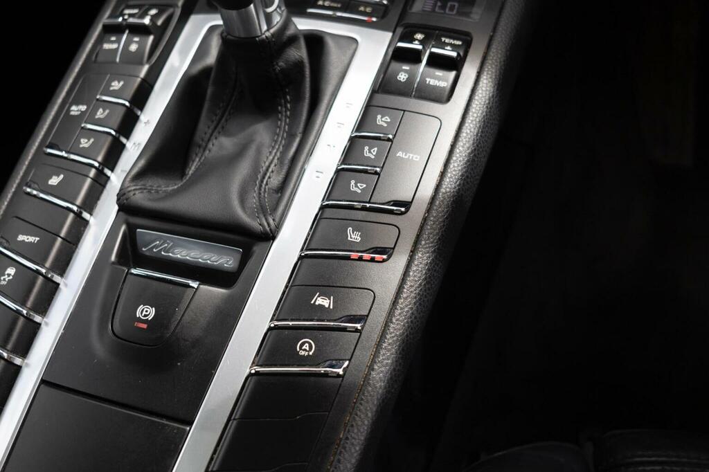 Porsche Macan 2L Null Grey #93