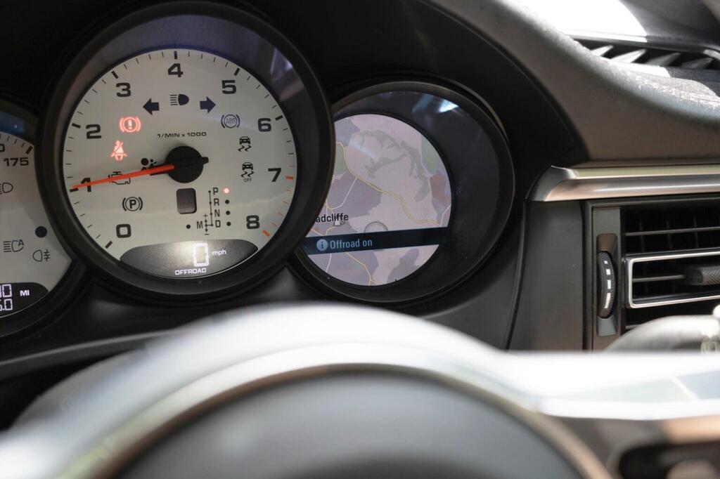 Porsche Macan 2L Null Grey #85