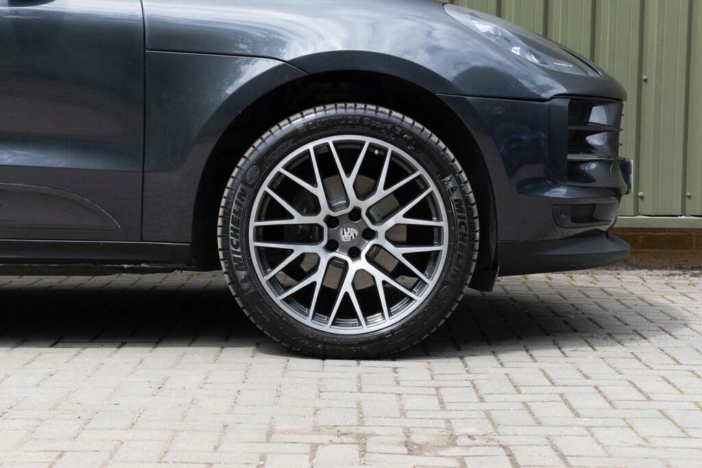 Porsche Macan 2L Null Grey #9