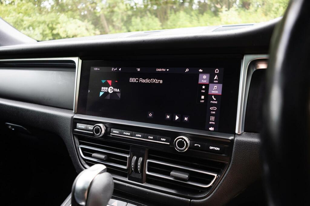 Porsche Macan 2L Null Grey #101