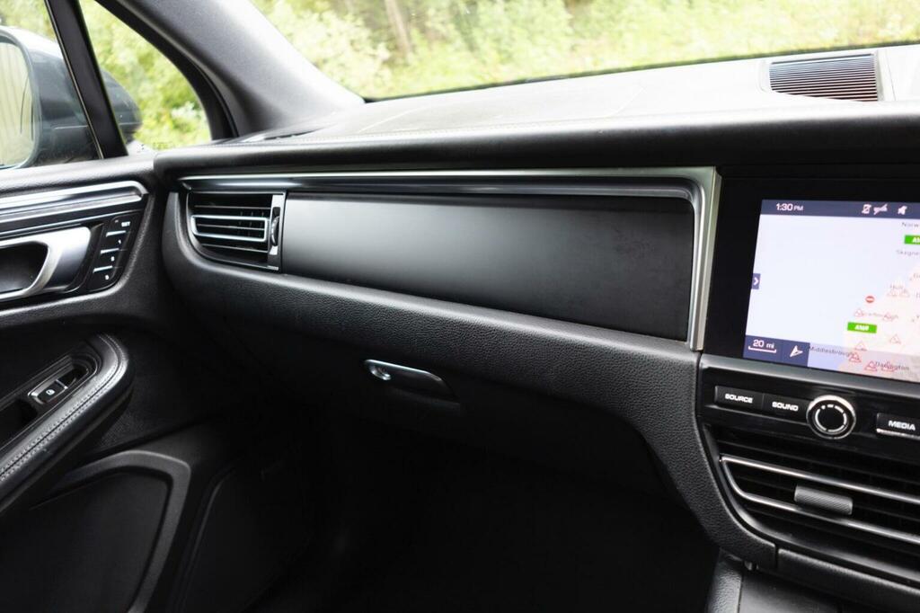 Porsche Macan 2L Null Grey #115