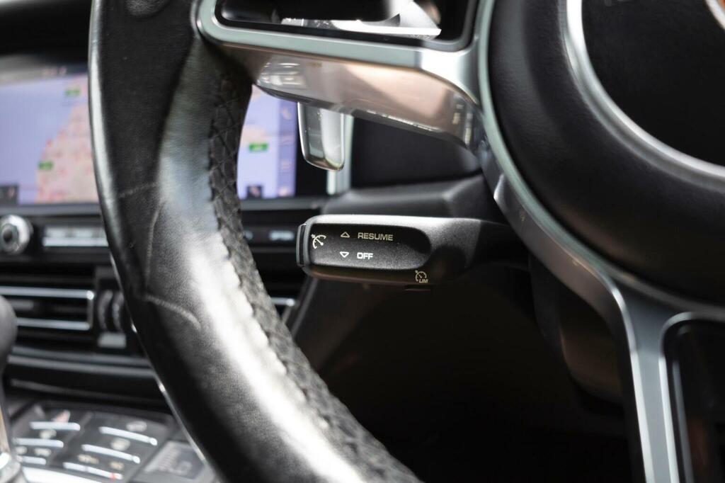 Porsche Macan 2L Null Grey #42