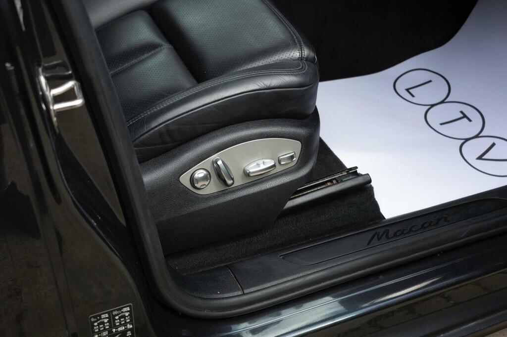 Porsche Macan 2L Null Grey #30