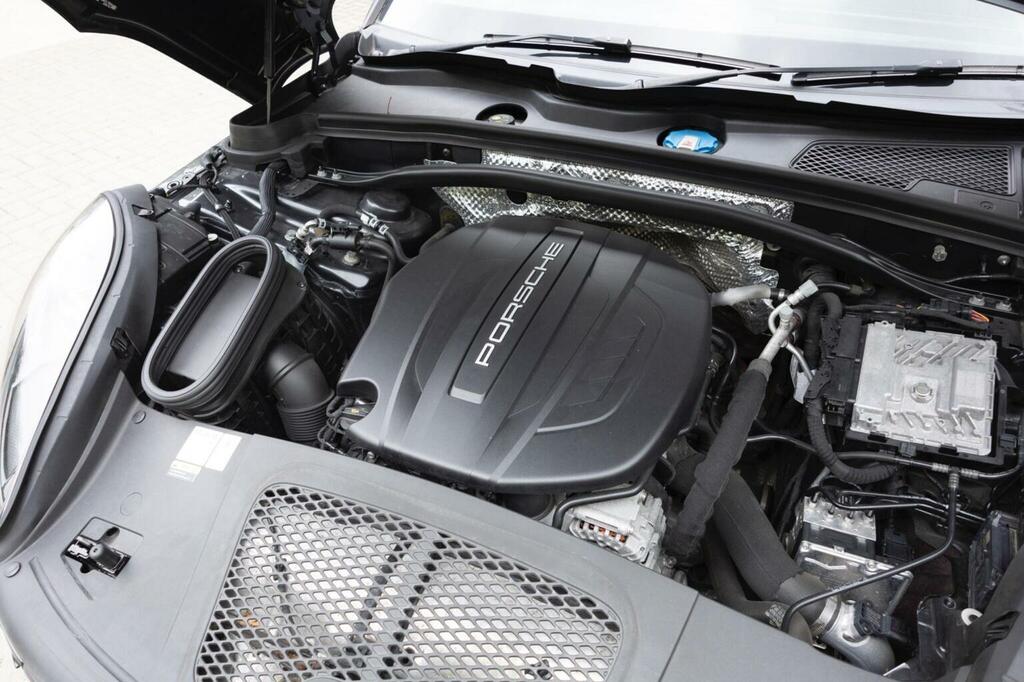 Porsche Macan 2L Null Grey #74