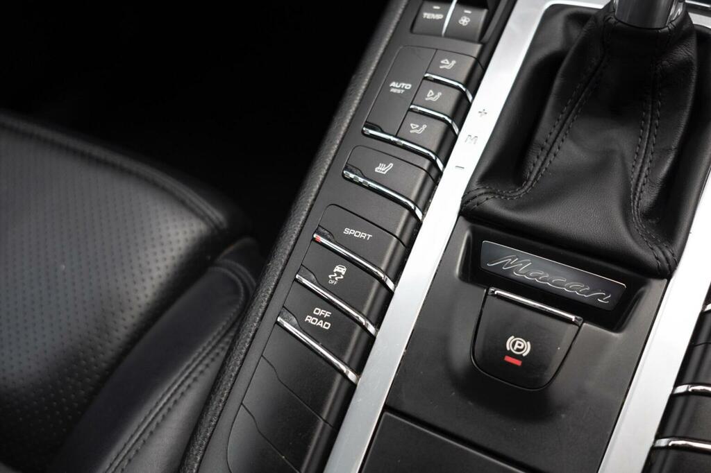 Porsche Macan 2L Null Grey #86