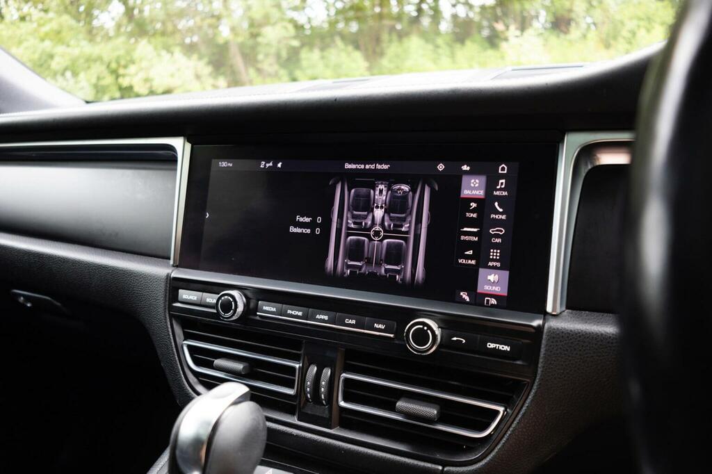 Porsche Macan 2L Null Grey #98
