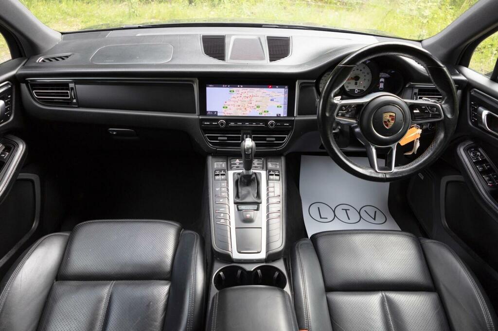 Porsche Macan 2L Null Grey #15