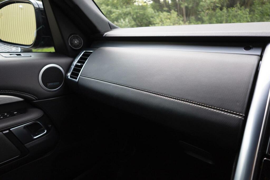 Land Rover Discovery Discovery R-dynamic S D Mhev Silver #126