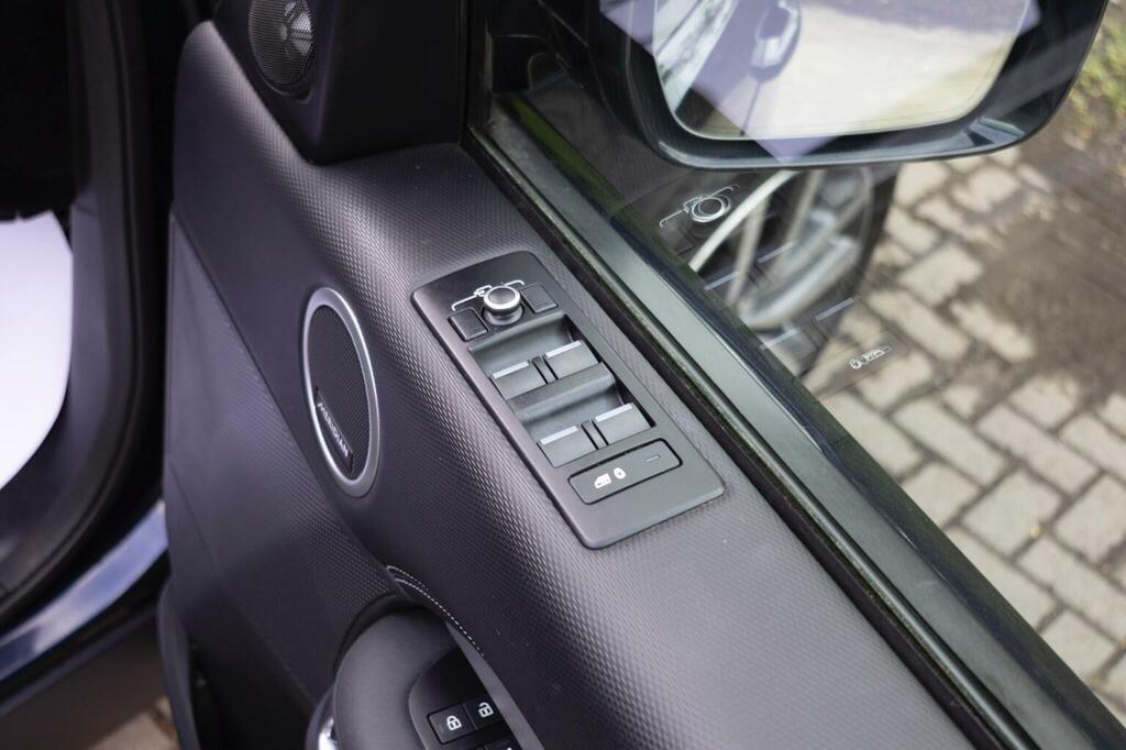 Land Rover Discovery Discovery R-dynamic S D Mhev Silver #121