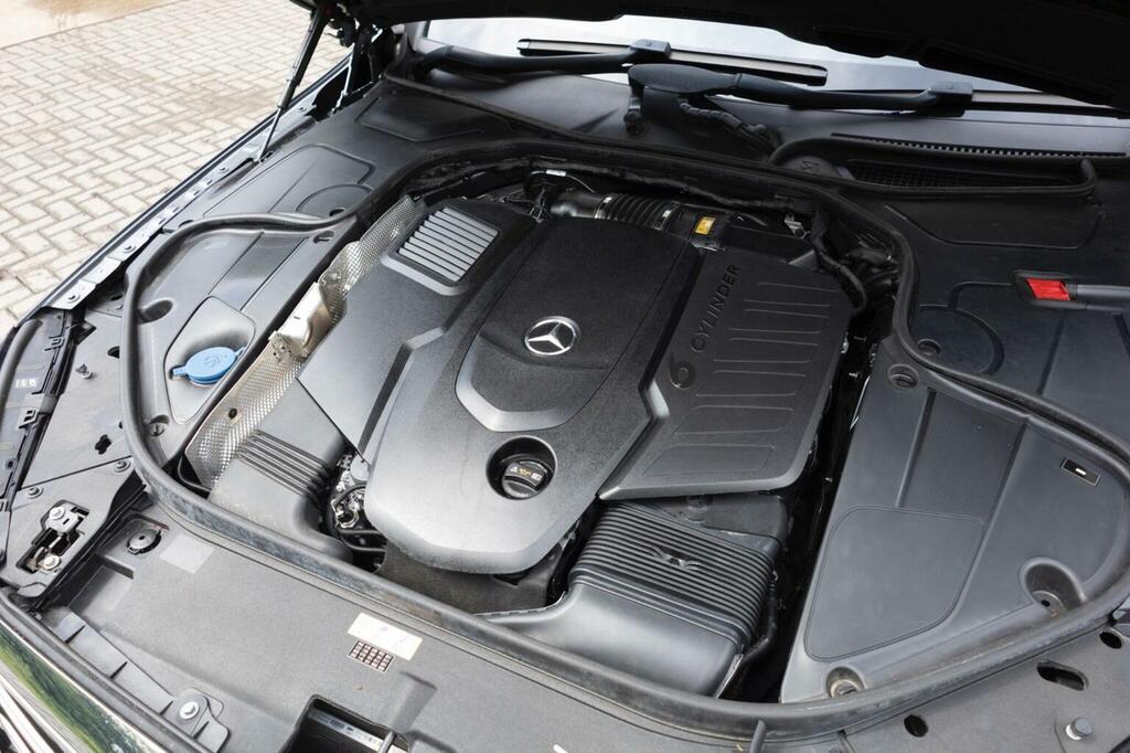 Mercedes-Benz S Class Coupe White #81