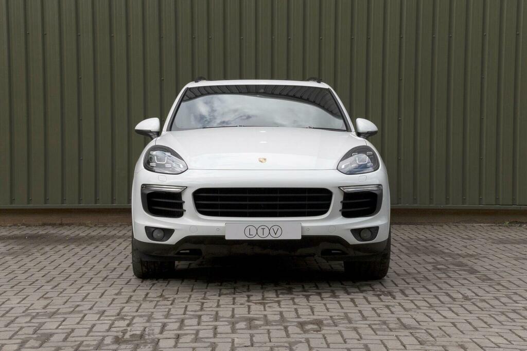 Porsche Cayenne 3.0 Td V6 Platinum Edition Tiptronics 4Wd Euro 6 White #2