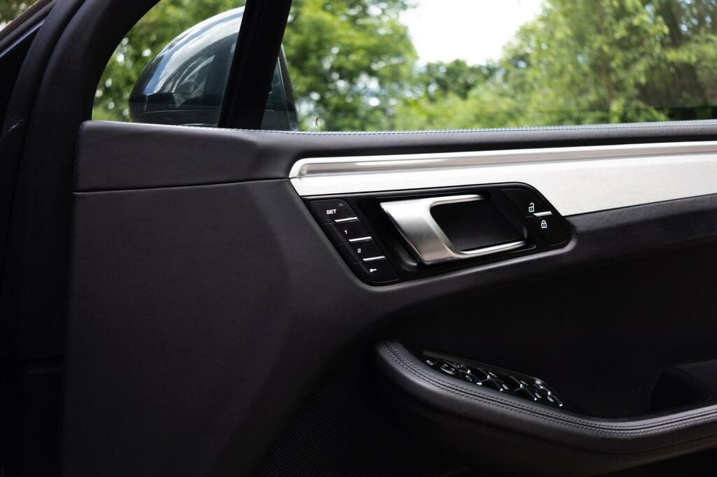 Porsche Macan Semi-auto 4Wd #118